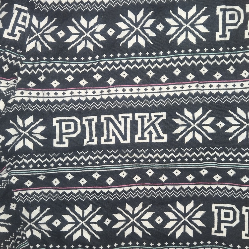PINK Victoria's Secret Black and White Snowflake Patterned Sleep Pants